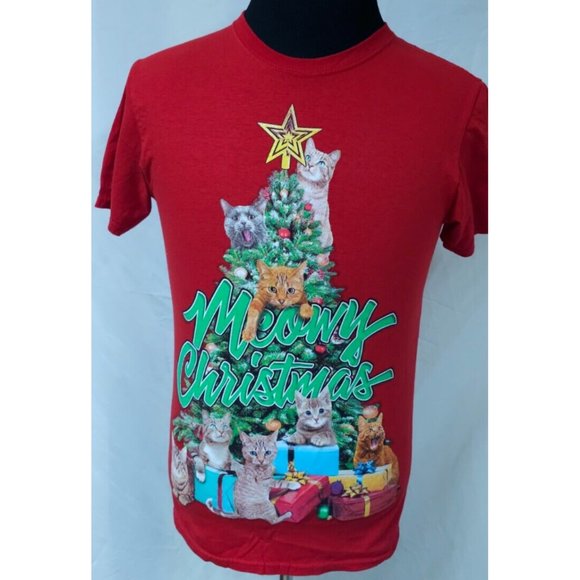 Dec. 25th Women Red Small Short Sleeve Meowy Christmas Tree Cats Holiday T-Shirt - Picture 1 of 10